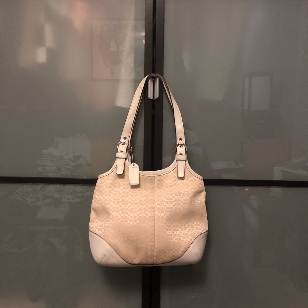 Coach hand bag